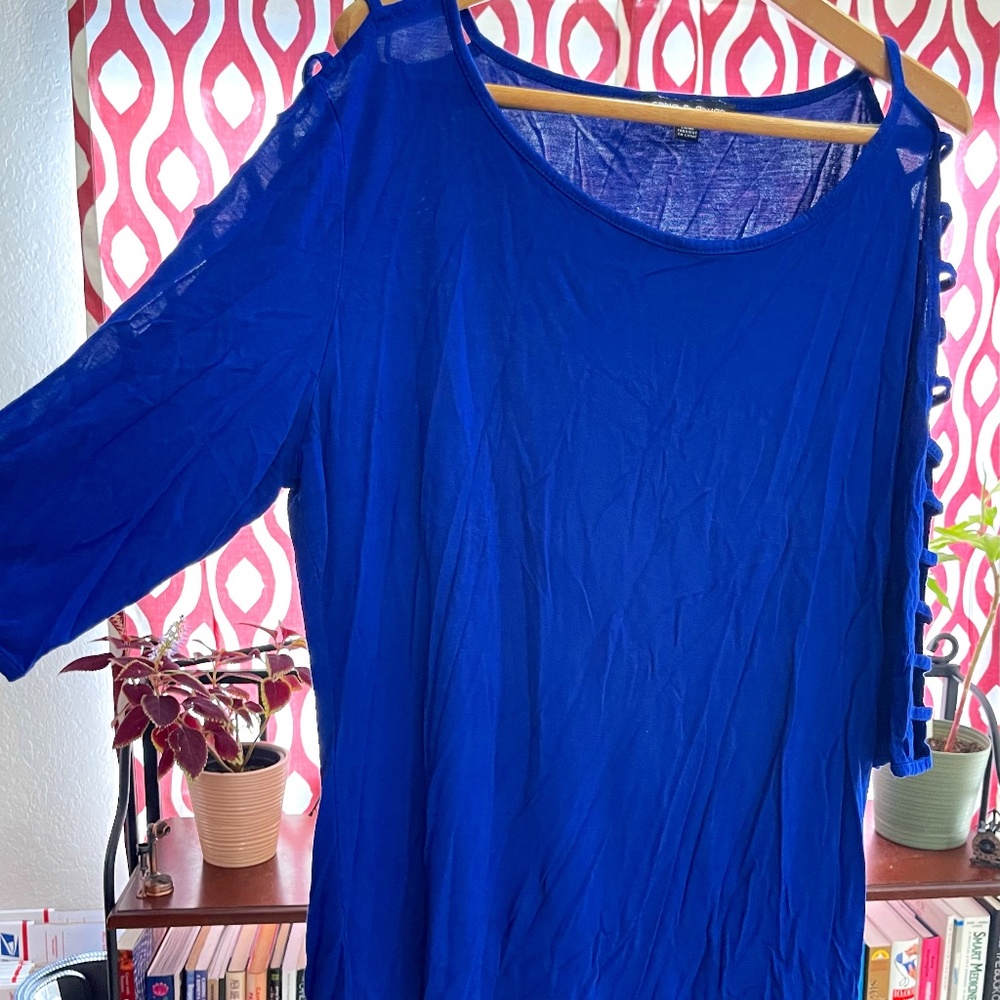 CABLE & GAUGE Blue half sleeve blouse in size XL
